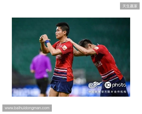 黄希扬：若不影响中超备战也有时间的话，还是想踢一踢“渝超”