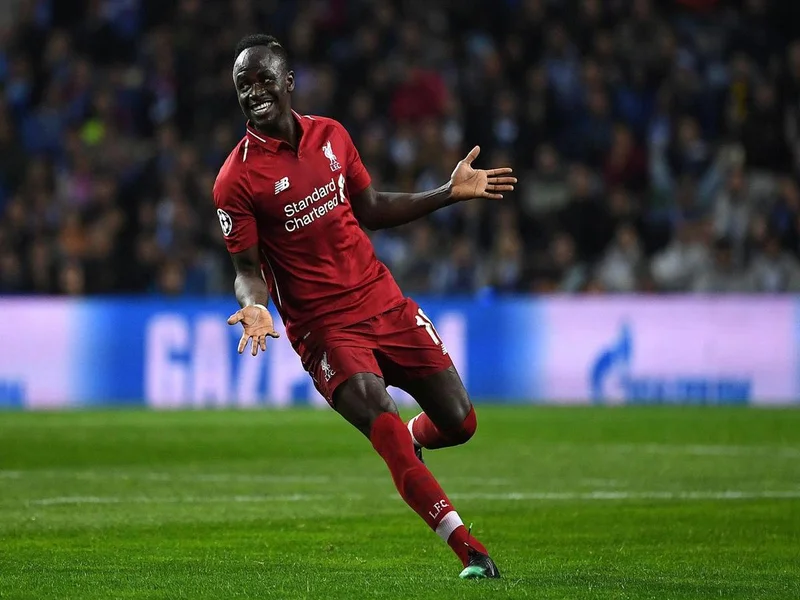 抽象!塞内加尔航空邀请此前激光笔干扰萨拉赫的球迷观赛